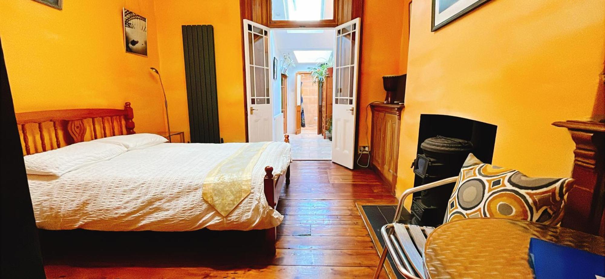 Funky Urban Jungle Bed & Breakfast Cardiff Dış mekan fotoğraf