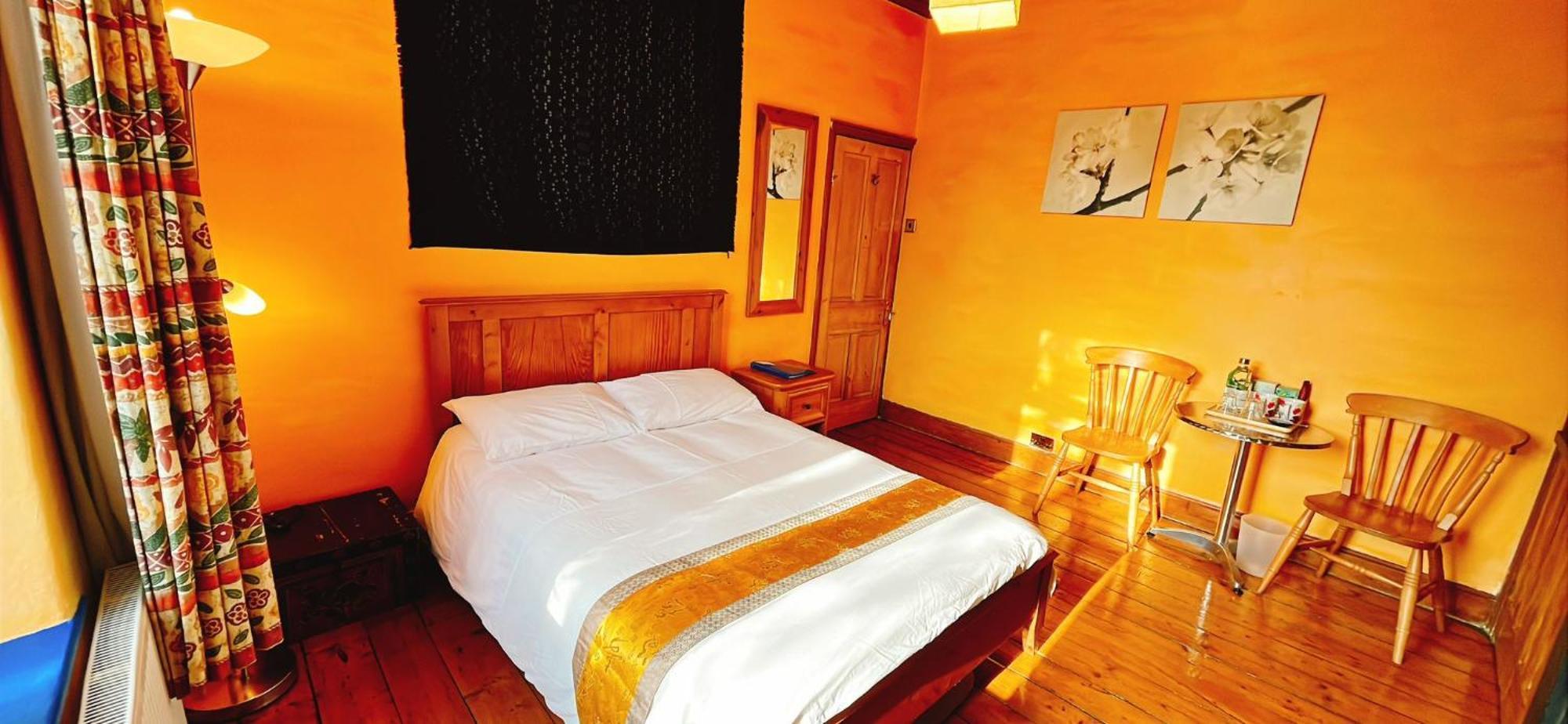 Funky Urban Jungle Bed & Breakfast Cardiff Dış mekan fotoğraf